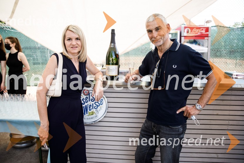 Ninamedia, 30 let raziskovalne agencije