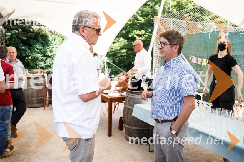 Ninamedia, 30 let raziskovalne agencije