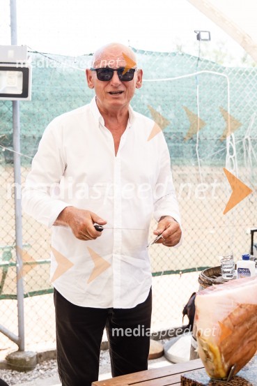 Ninamedia, 30 let raziskovalne agencije