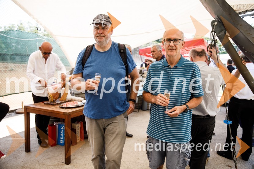 Ninamedia, 30 let raziskovalne agencije