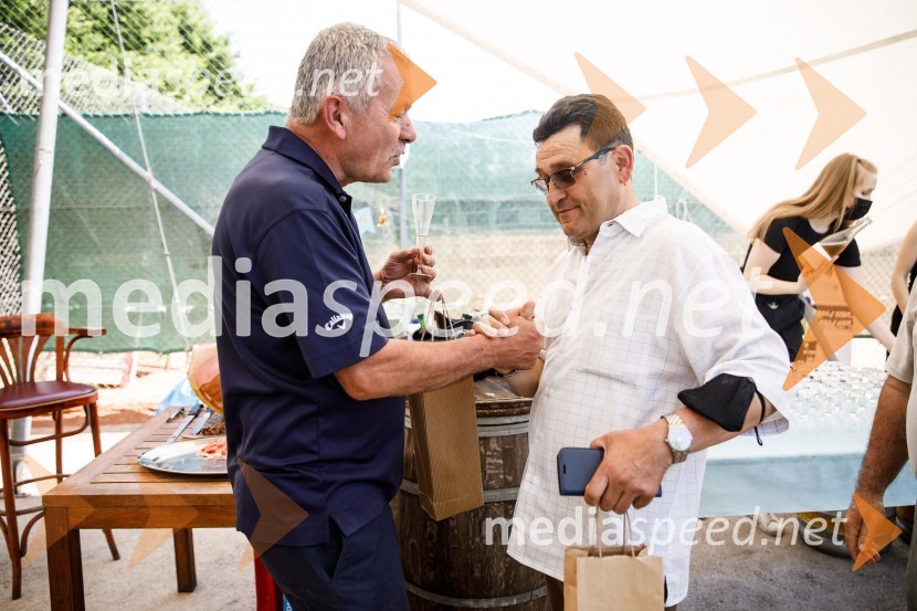  Damjanić Nikola;  ... Ninamedia, 30 let raziskovalne agencije