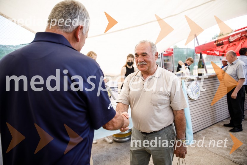 Ninamedia, 30 let raziskovalne agencije