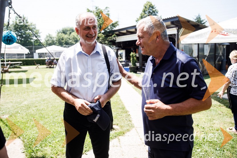  ... ;  Damjanić NikolaNinamedia, 30 let raziskovalne agencije