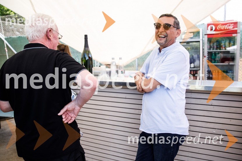 Ninamedia, 30 let raziskovalne agencije