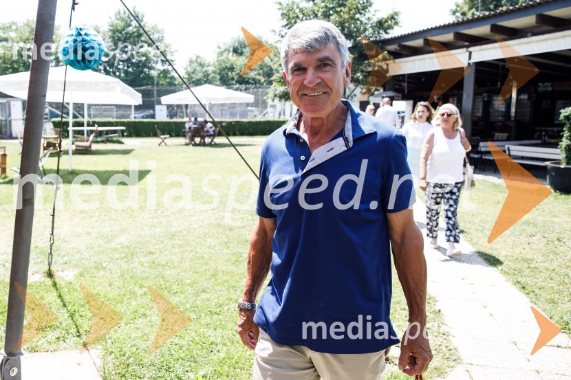 Ninamedia, 30 let raziskovalne agencije