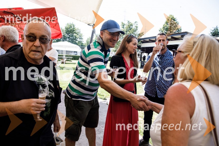 Ninamedia, 30 let raziskovalne agencije