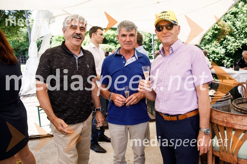 Ninamedia, 30 let raziskovalne agencije