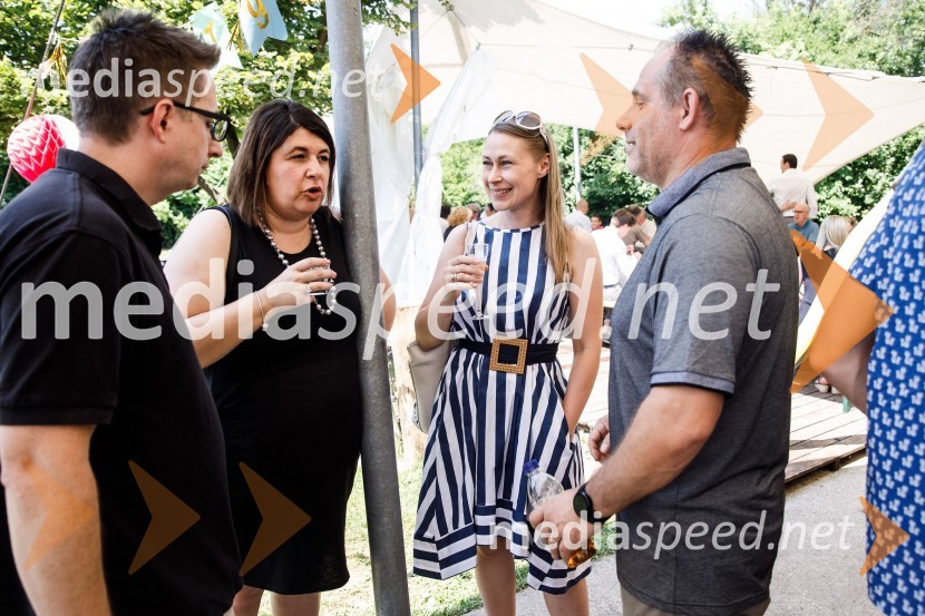 Ninamedia, 30 let raziskovalne agencije