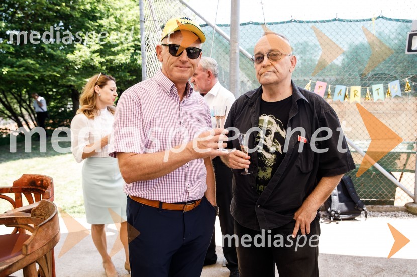 Ninamedia, 30 let raziskovalne agencije