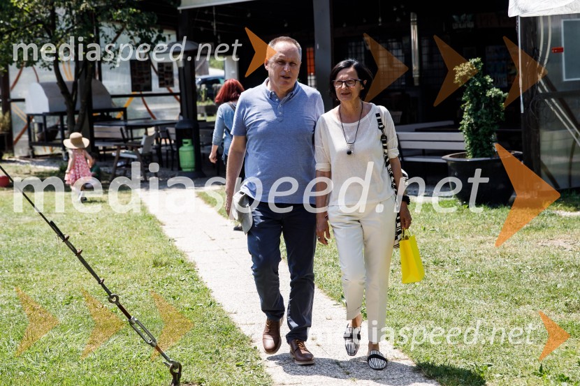 Ninamedia, 30 let raziskovalne agencije