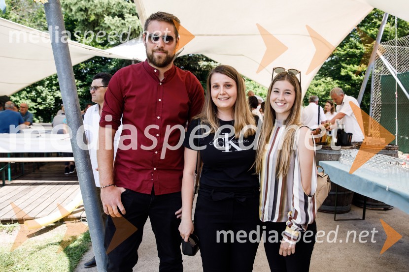 Ninamedia, 30 let raziskovalne agencije