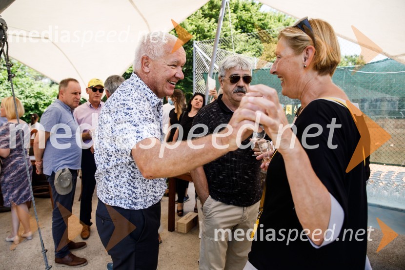 Ninamedia, 30 let raziskovalne agencije