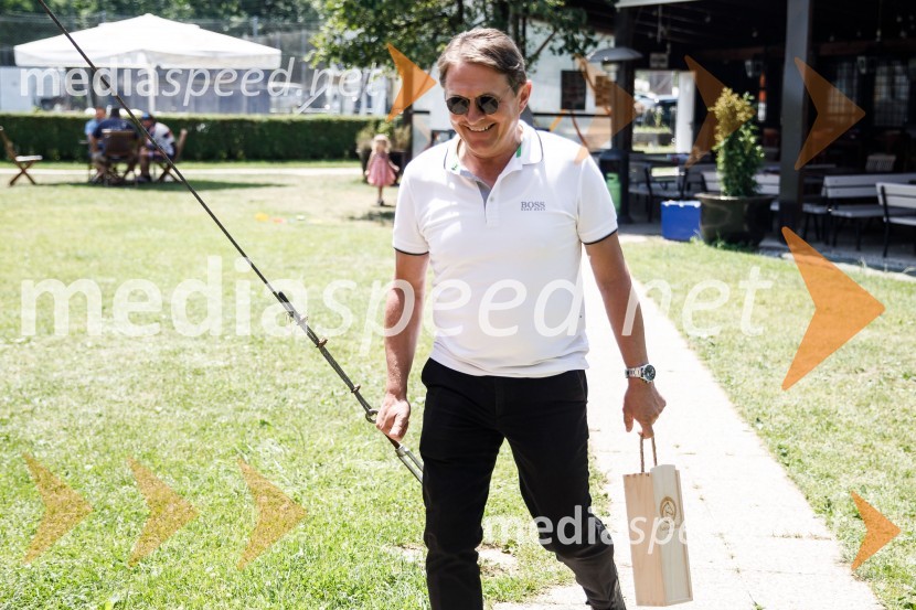 Ninamedia, 30 let raziskovalne agencije