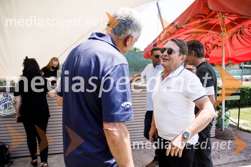 Ninamedia, 30 let raziskovalne agencije