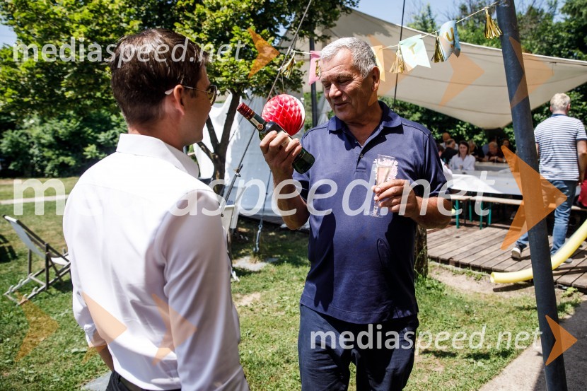  ... ;  Damjanić NikolaNinamedia, 30 let raziskovalne agencije