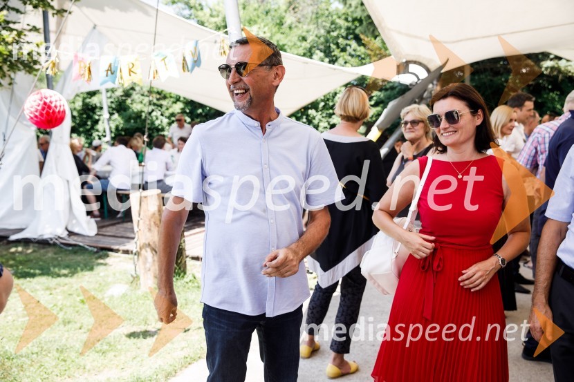 Ninamedia, 30 let raziskovalne agencije