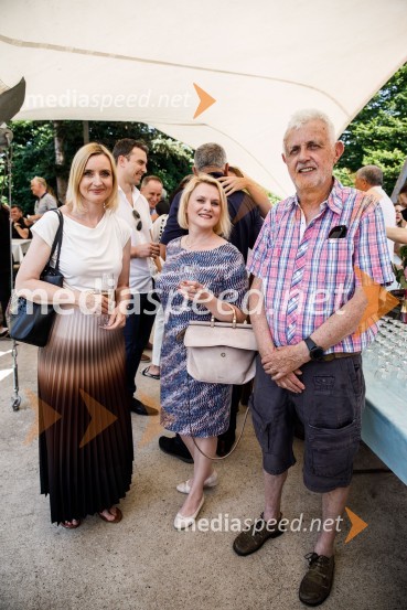  Mojca  Šetinc Pašek, novinarka, voditeljica in urednica;  ... ;  ... Ninamedia, 30 let raziskovalne agencije