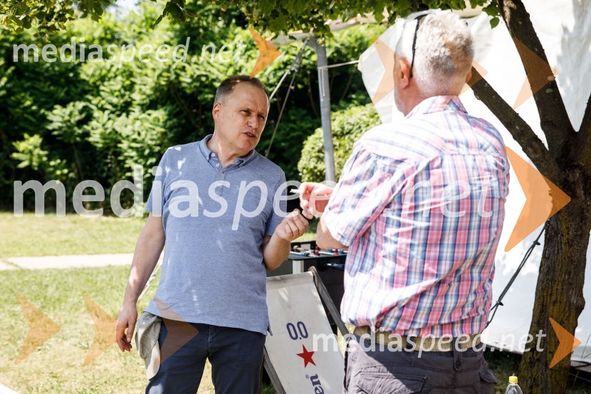 Ninamedia, 30 let raziskovalne agencije