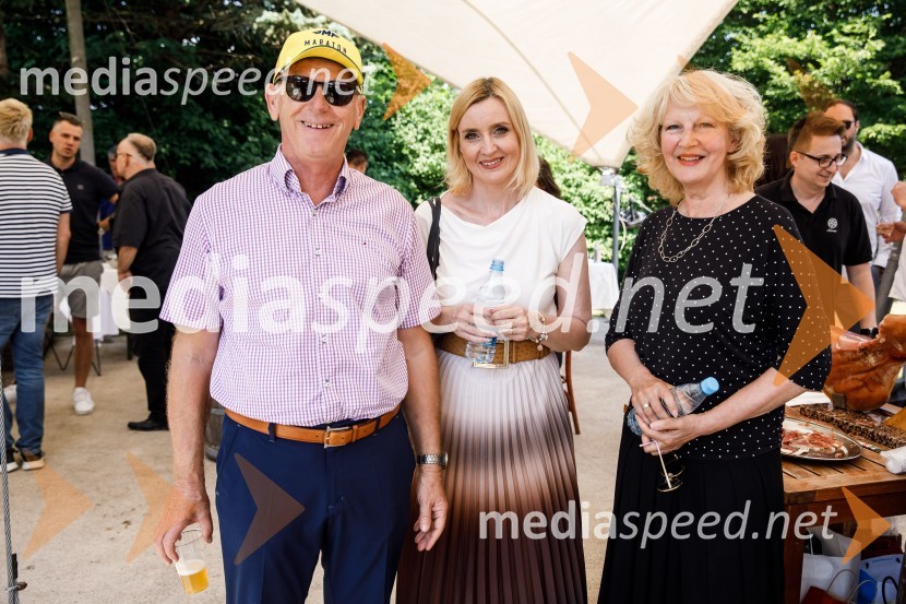  ... ;  Mojca  Šetinc Pašek, novinarka, voditeljica in urednica;  ... Ninamedia, 30 let raziskovalne agencije