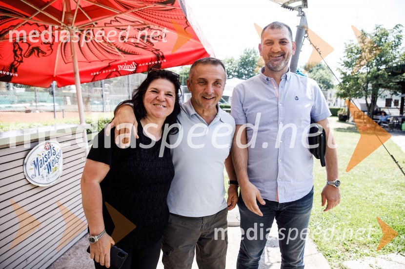 Ninamedia, 30 let raziskovalne agencije