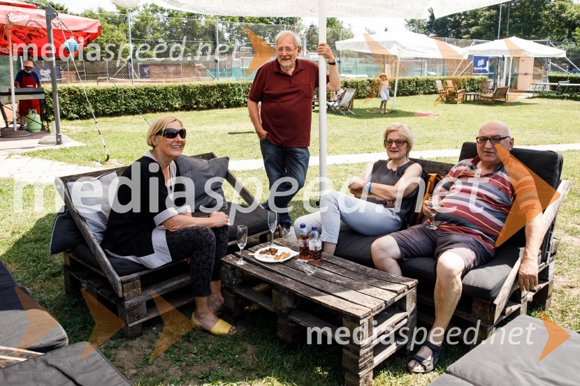 Ninamedia, 30 let raziskovalne agencije