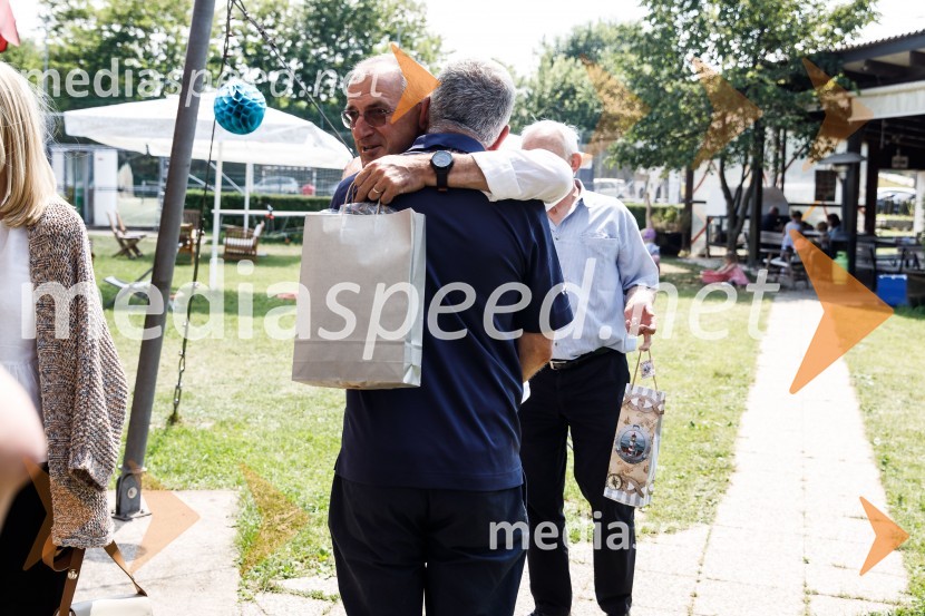 Ninamedia, 30 let raziskovalne agencije