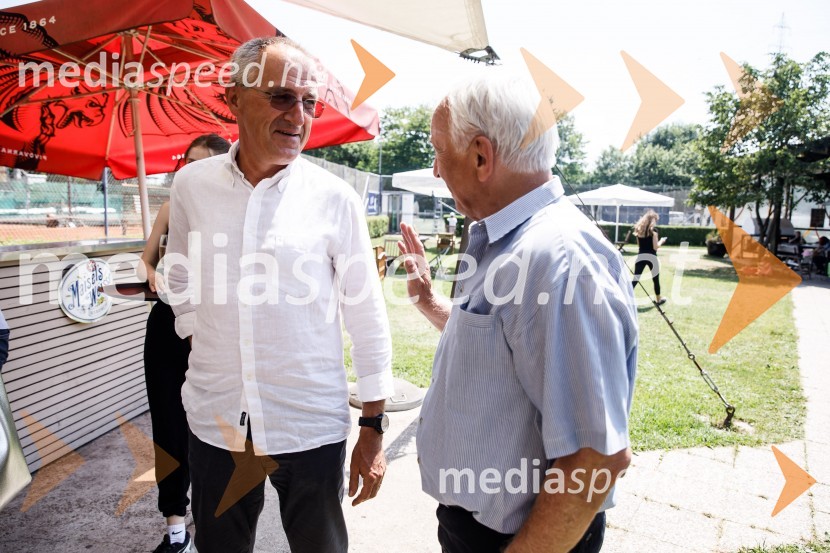 Ninamedia, 30 let raziskovalne agencije