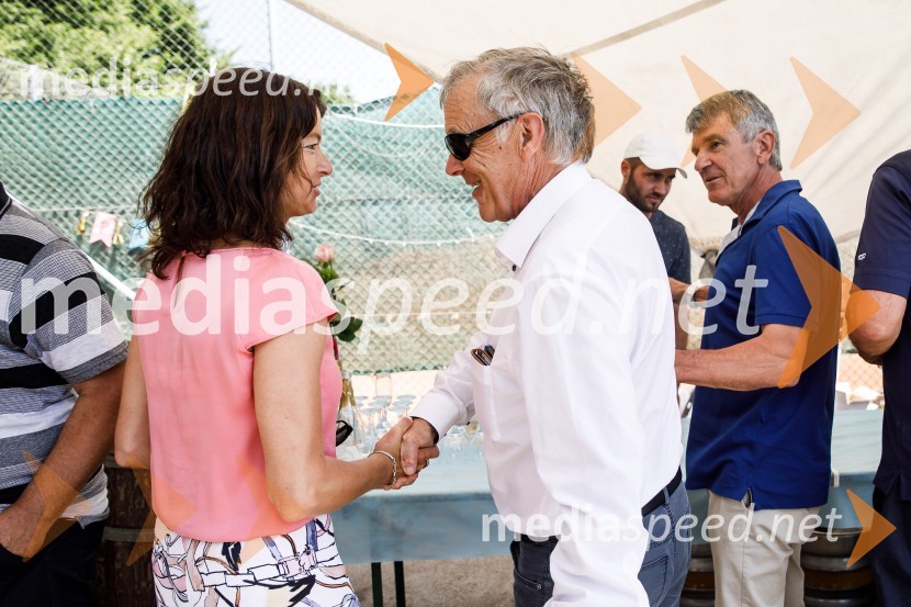 Ninamedia, 30 let raziskovalne agencije