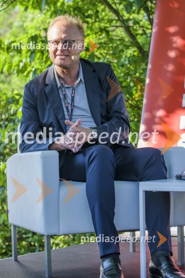  Janez  Škrabec, direktor Riko d.o.o., predsednik Slovensko-ruskega poslovnega sveta, častni konzul BelorusijeKočevsko Ribniški forum 2021