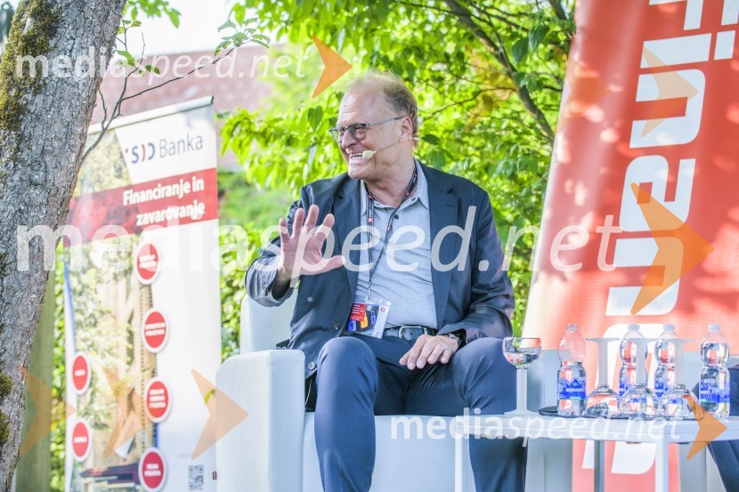  Janez  Škrabec, direktor Riko d.o.o., predsednik Slovensko-ruskega poslovnega sveta, častni konzul BelorusijeKočevsko Ribniški forum 2021