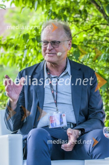  Janez  Škrabec, direktor Riko d.o.o., predsednik Slovensko-ruskega poslovnega sveta, častni konzul BelorusijeKočevsko Ribniški forum 2021