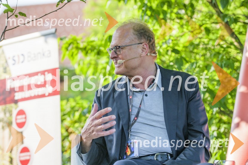  Janez  Škrabec, direktor Riko d.o.o., predsednik Slovensko-ruskega poslovnega sveta, častni konzul BelorusijeKočevsko Ribniški forum 2021