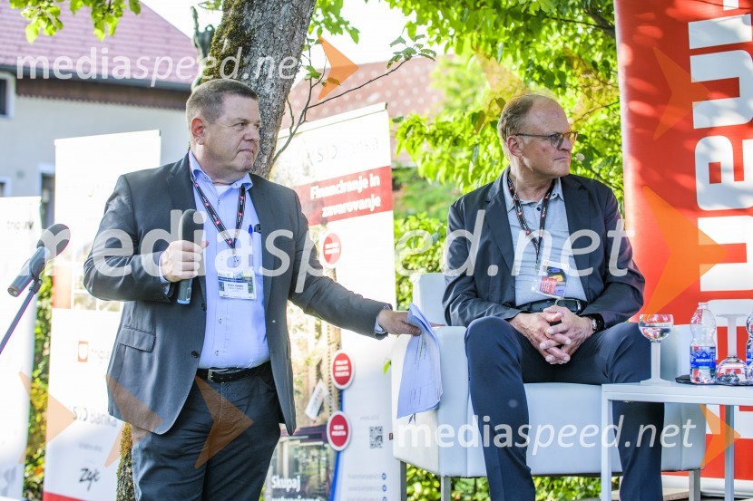  Peter  Frankl, glavni urednik in direktor Časnika Finance;  Janez  Škrabec, direktor Riko d.o.o., predsednik Slovensko-ruskega poslovnega sveta, častni konzul BelorusijeKočevsko Ribniški forum 2021