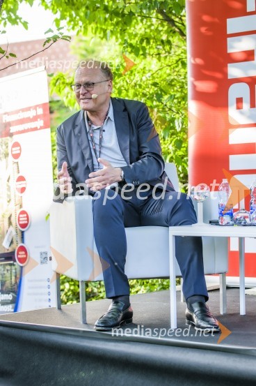  Janez  Škrabec, direktor Riko d.o.o., predsednik Slovensko-ruskega poslovnega sveta, častni konzul BelorusijeKočevsko Ribniški forum 2021