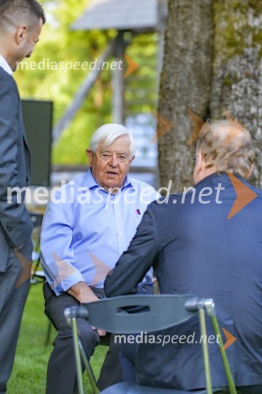  Milan Kučan, nekdanji predsednik Republike SlovenijeKočevsko Ribniški forum 2021