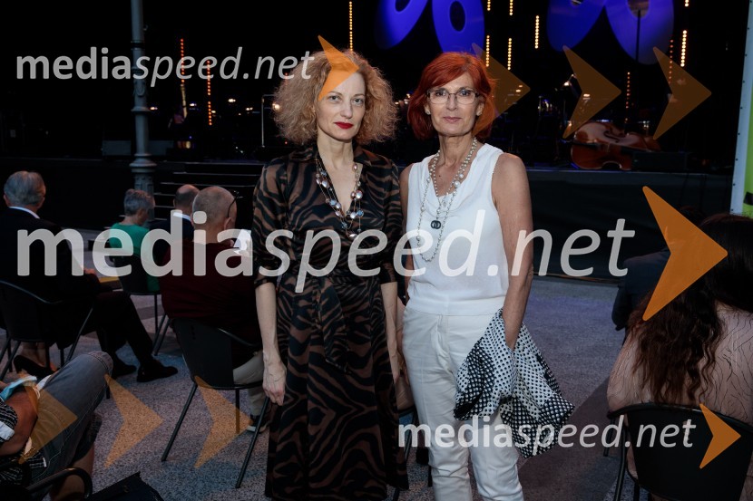  ... ;  Darinka Pavlič Kamien, strokovnjakinja za komuniciranjeOperna noč v Ljubljani