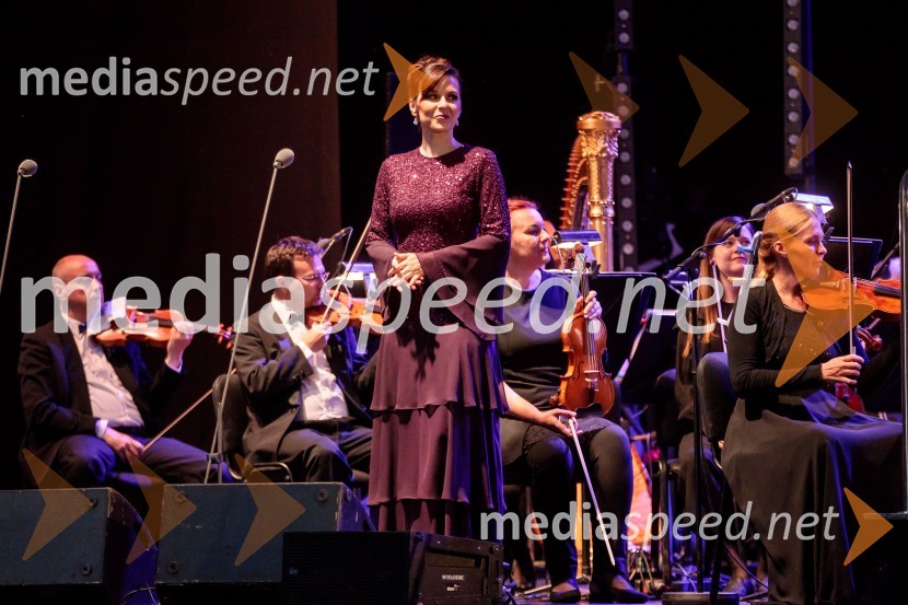  Valentina Čuden, operna pevkaOperna noč v Ljubljani