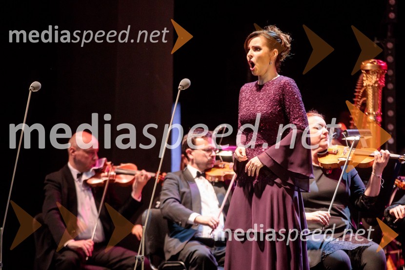  Valentina Čuden, operna pevkaOperna noč v Ljubljani