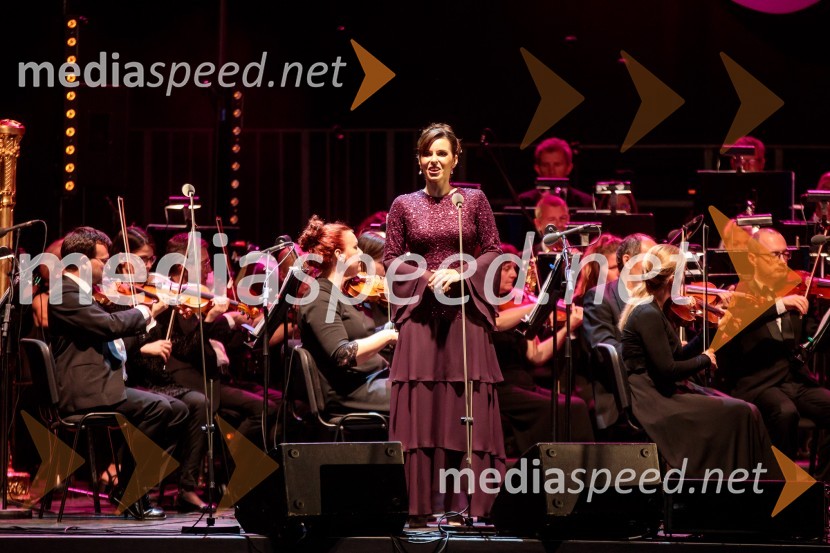  Valentina Čuden, operna pevkaOperna noč v Ljubljani