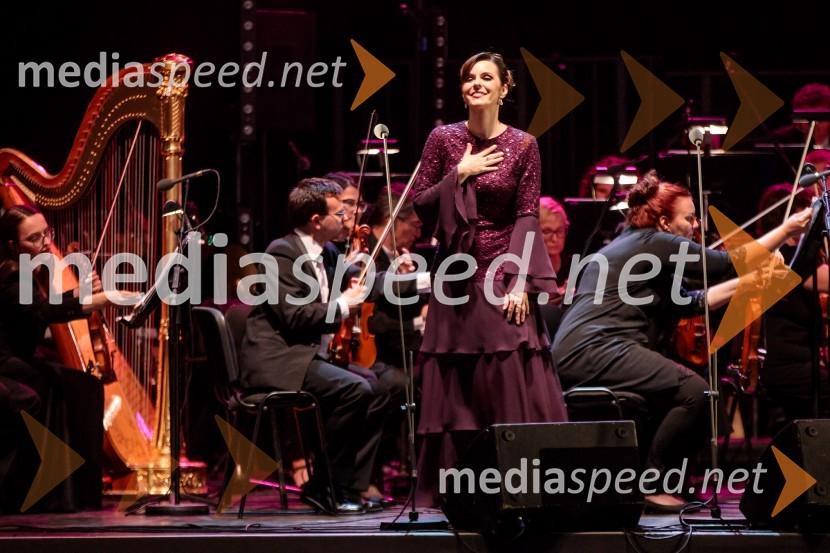  Valentina Čuden, operna pevkaOperna noč v Ljubljani