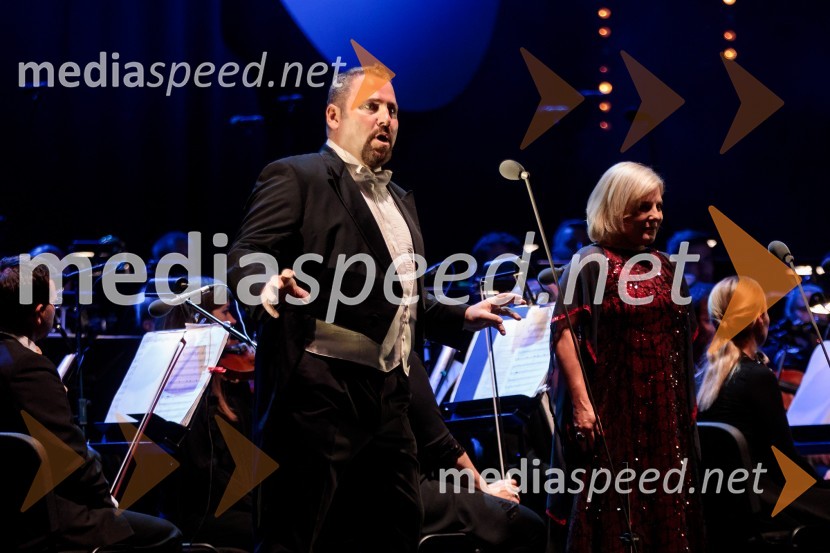  Jaki Jurgec, operni solist;  Petya Ivanova, operna solistkaOperna noč v Ljubljani