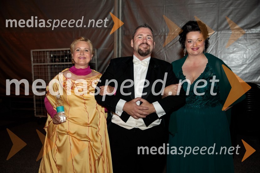  Andreja Zakonjšek Krt, sopranistka;  Jaki Jurgec, operni solist;  Rebeka Lokar, operna pevkaOperna noč v Ljubljani