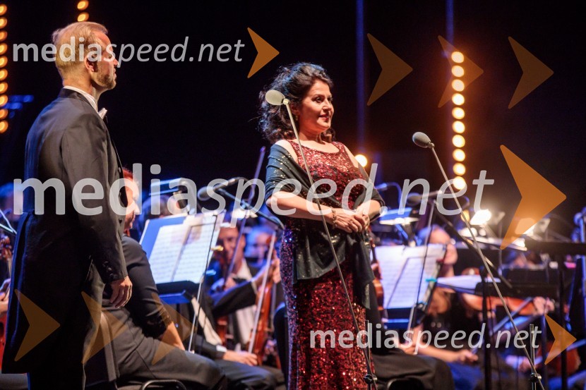  Martin Sušnik, operni solist;  Irena  Petkova, operna pevkaOperna noč v Ljubljani