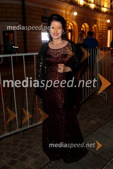  Irena  Petkova, operna pevkaOperna noč v Ljubljani