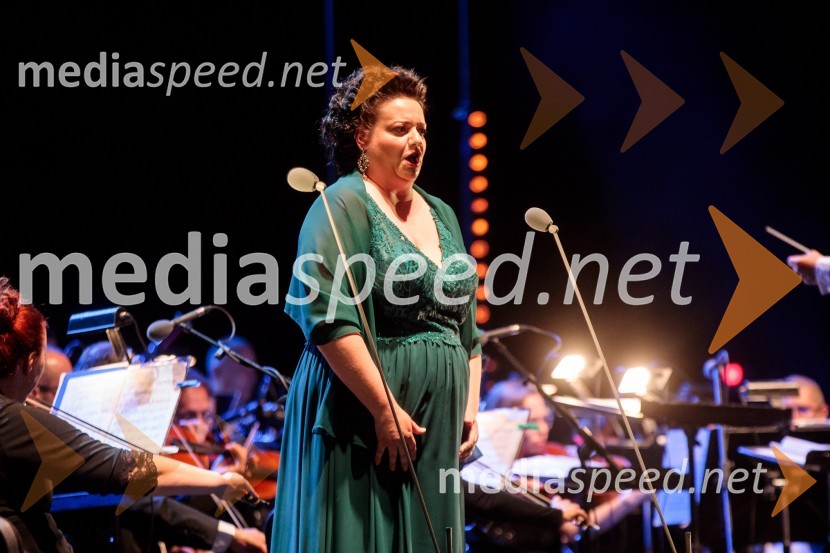  Rebeka Lokar, operna pevkaOperna noč v Ljubljani