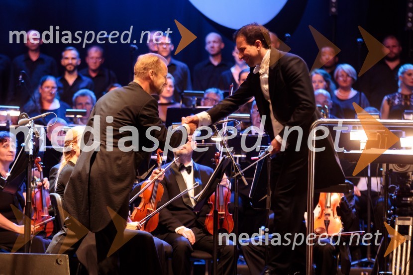  Martin Sušnik, operni solist;  Simon Krečič, dirigent in pianistOperna noč v Ljubljani