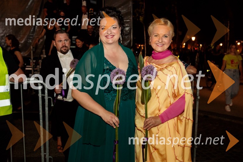  Rebeka Lokar, operna pevka;  Andreja Zakonjšek Krt, sopranistkaOperna noč v Ljubljani