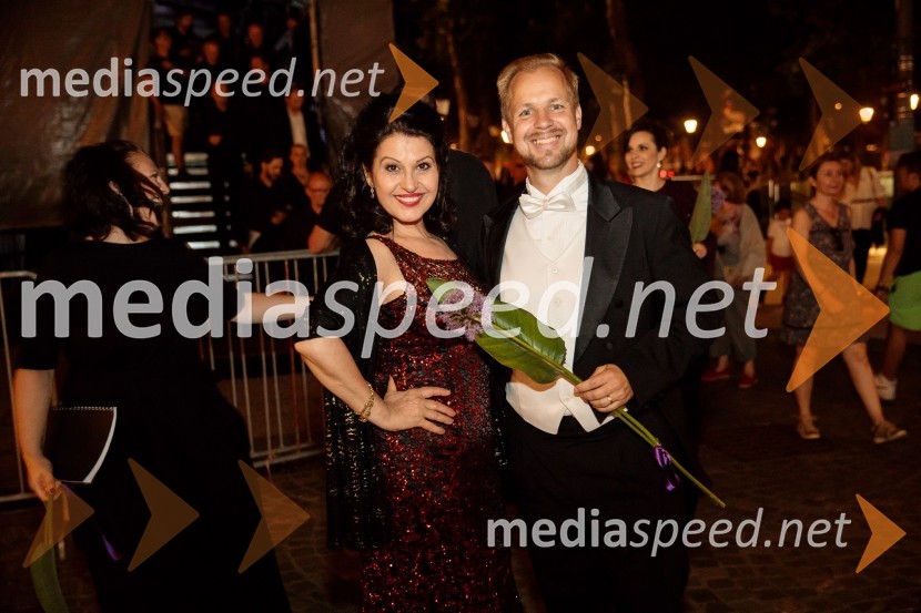  Irena  Petkova, operna pevka;  Martin Sušnik, operni solistOperna noč v Ljubljani