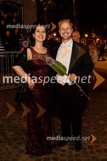  Irena  Petkova, operna pevka;  Martin Sušnik, operni solistOperna noč v Ljubljani