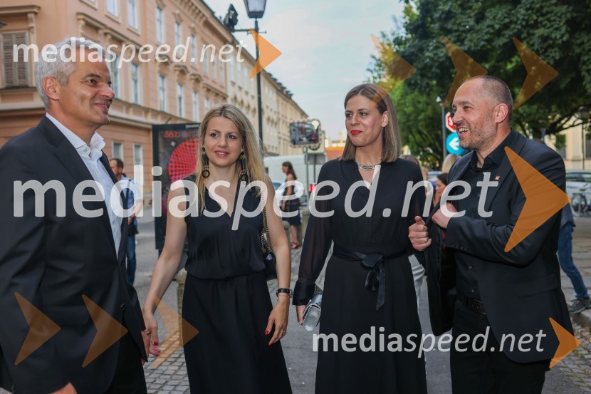  Aleksander Saša Arsenovič, župan, Mestna občina Maribor;  Katja Arsenovič, direktorica Rožmarin Hospitality Group;  Emina Koren Mirkovič;  Gregor Reichenberg,  podžupan MOM za področje arhitekture in prostora56. Festival Borštnikovo srečanje, otvoritev